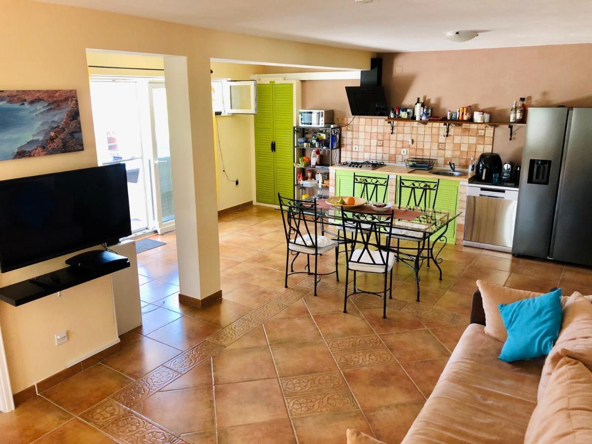 Villa Lemony Maslinica Habitación foto